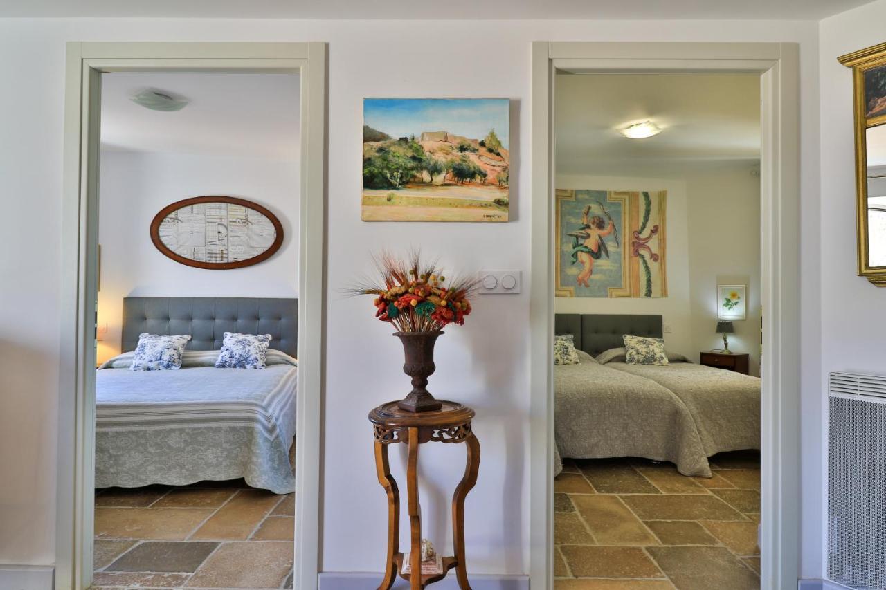 Les Arcades Holiday home *