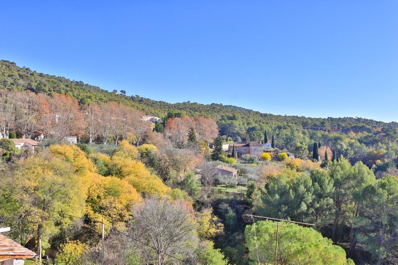 Holiday home Les Arcades Villecroze