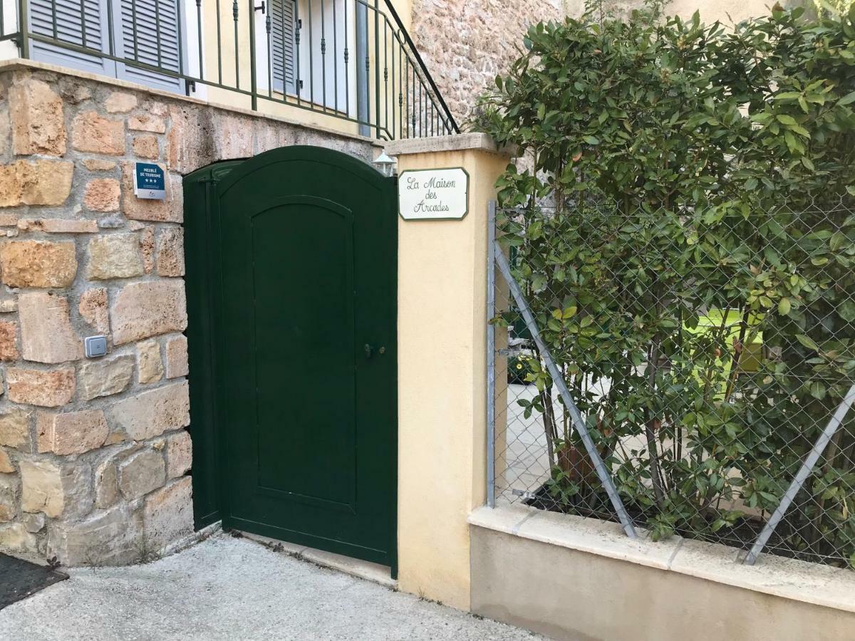 Les Arcades Holiday home *